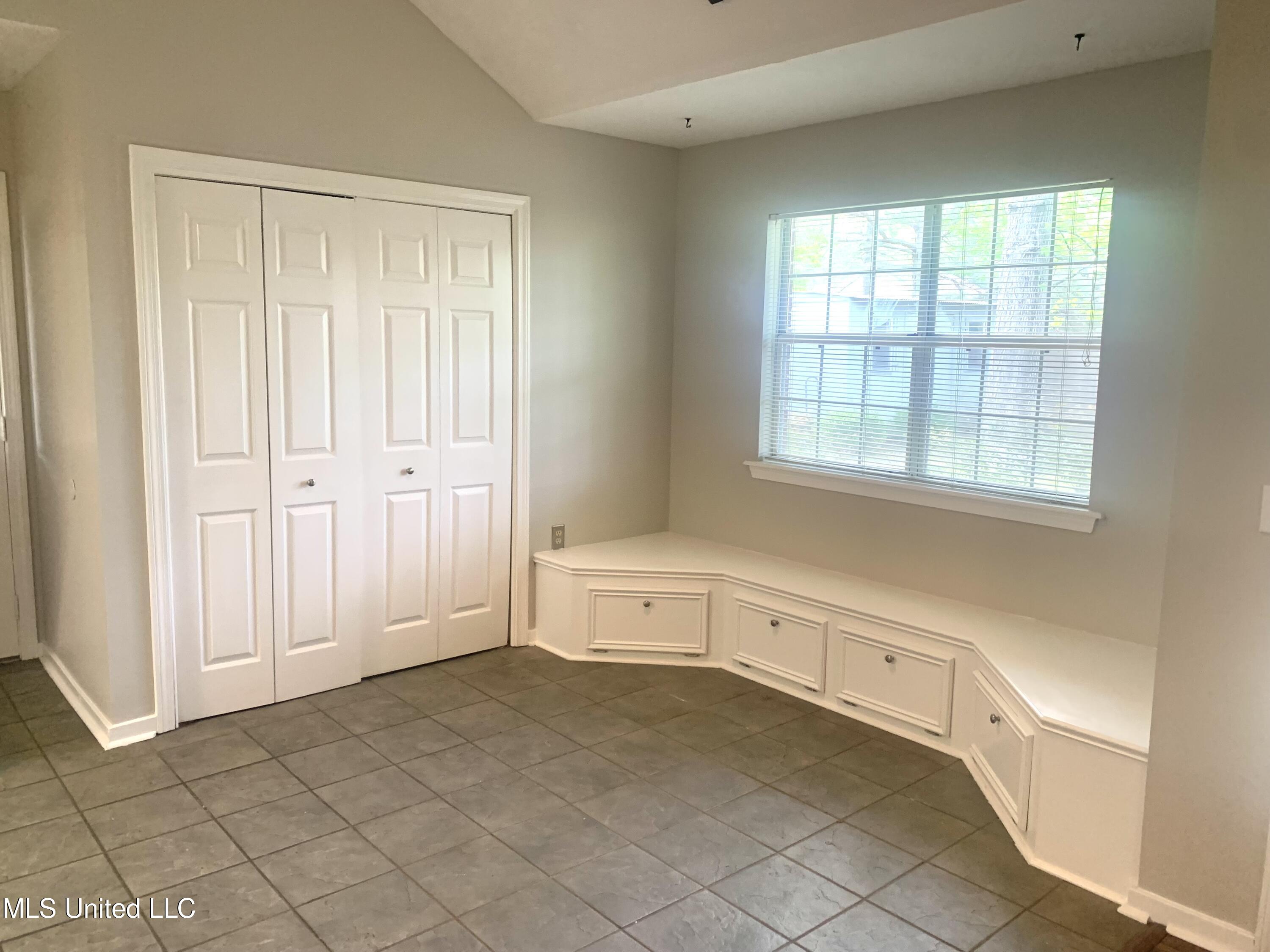 709 Baytree Drive Flowood, MS 39232 - Photo 6 of 23 IMG_9340