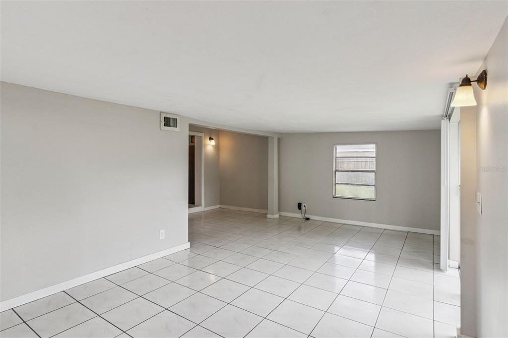 712 Clayton Street Brandon, FL 33511 - Photo 7 of 32