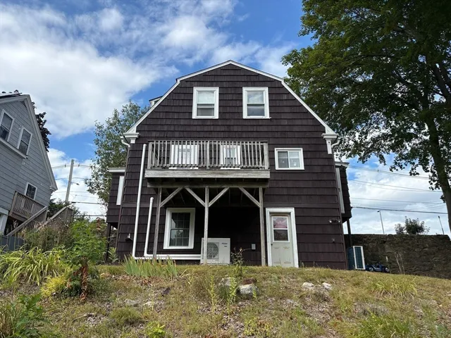 $295,000 | 213 Woodland Avenue, Gardner, MA 01440