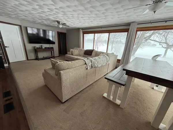 $364,900 | 5825 State Highway 30, Blooming Prairie, MN 55917