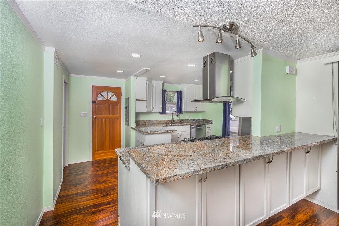 3101 Southeast 5th Street Renton, WA 98058 - Photo 7 of 18