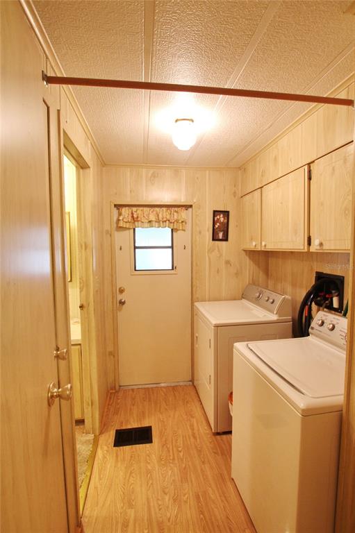 1236 Chobee Loop Okeechobee, FL 34974 - Photo 11 of 39 Laundry Room