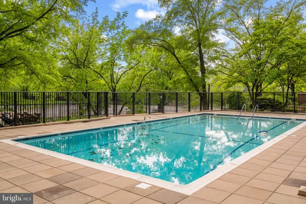 $2,950 | 4620 North Park Avenue, Unit 305W, Chevy Chase, MD 20815