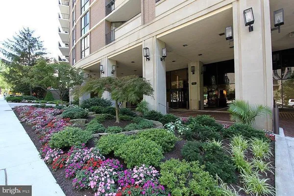 $2,950 | 4620 North Park Avenue, Unit 305W, Chevy Chase, MD 20815