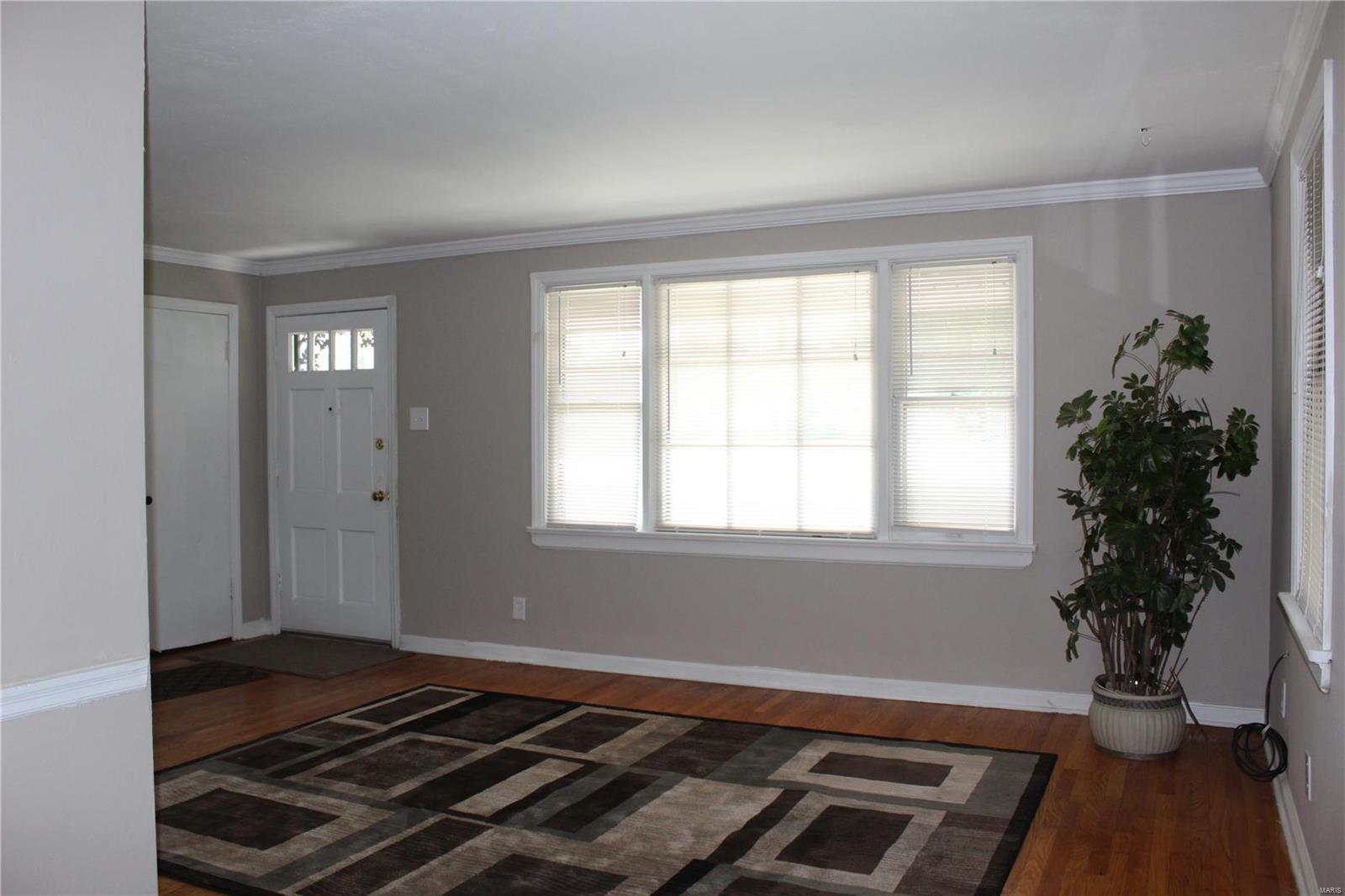 10415 Big Bend Road St. Louis, MO 63122 - Photo 2 of 19 Gallery Image 2