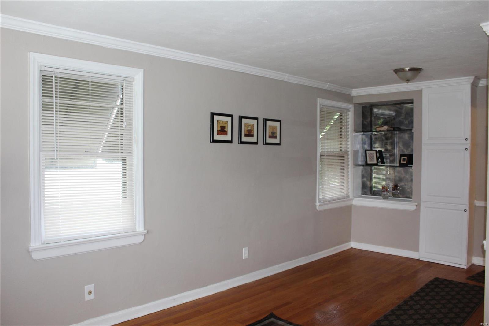 10415 Big Bend Road St. Louis, MO 63122 - Photo 5 of 19 Gallery Image 5