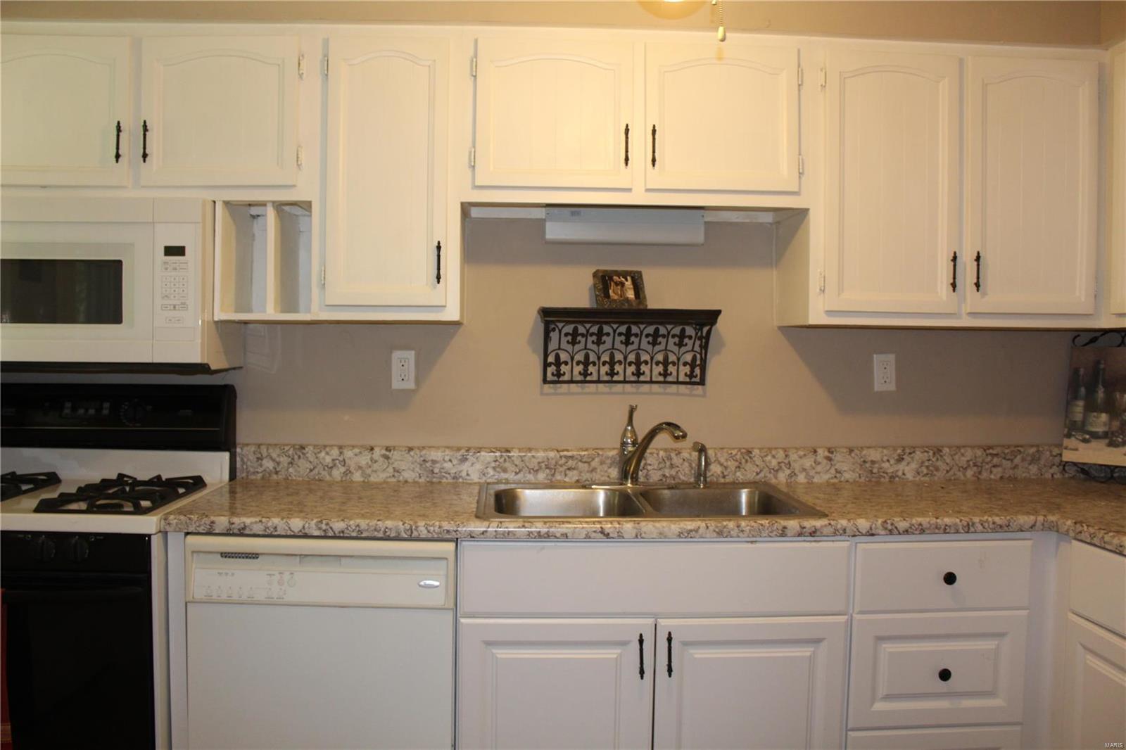 10415 Big Bend Road St. Louis, MO 63122 - Photo 8 of 19 Gallery Image 8