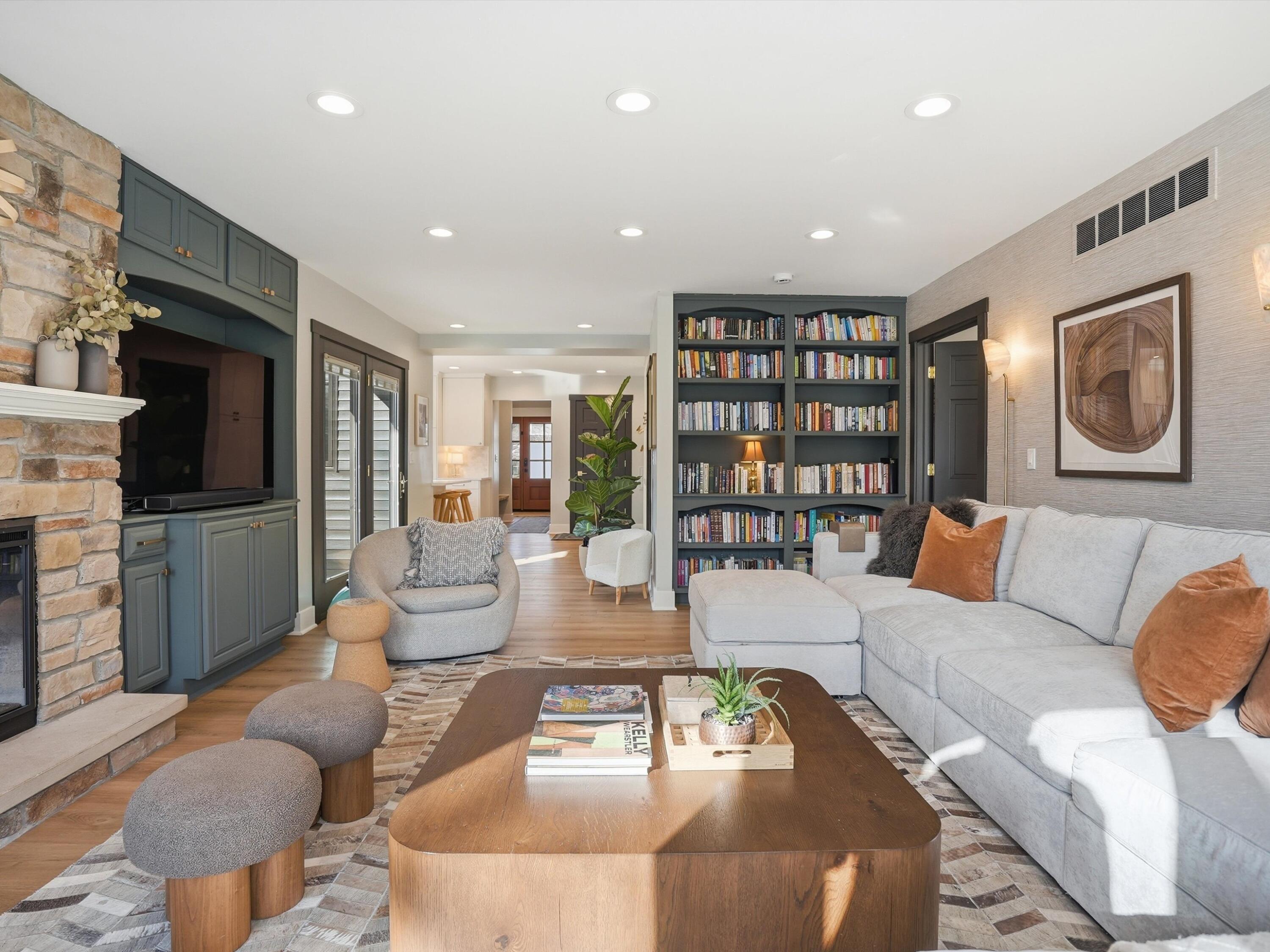 2025 Rugby Court Ann Arbor, MI 48103 - Photo 26 of 91 34-DSC06404