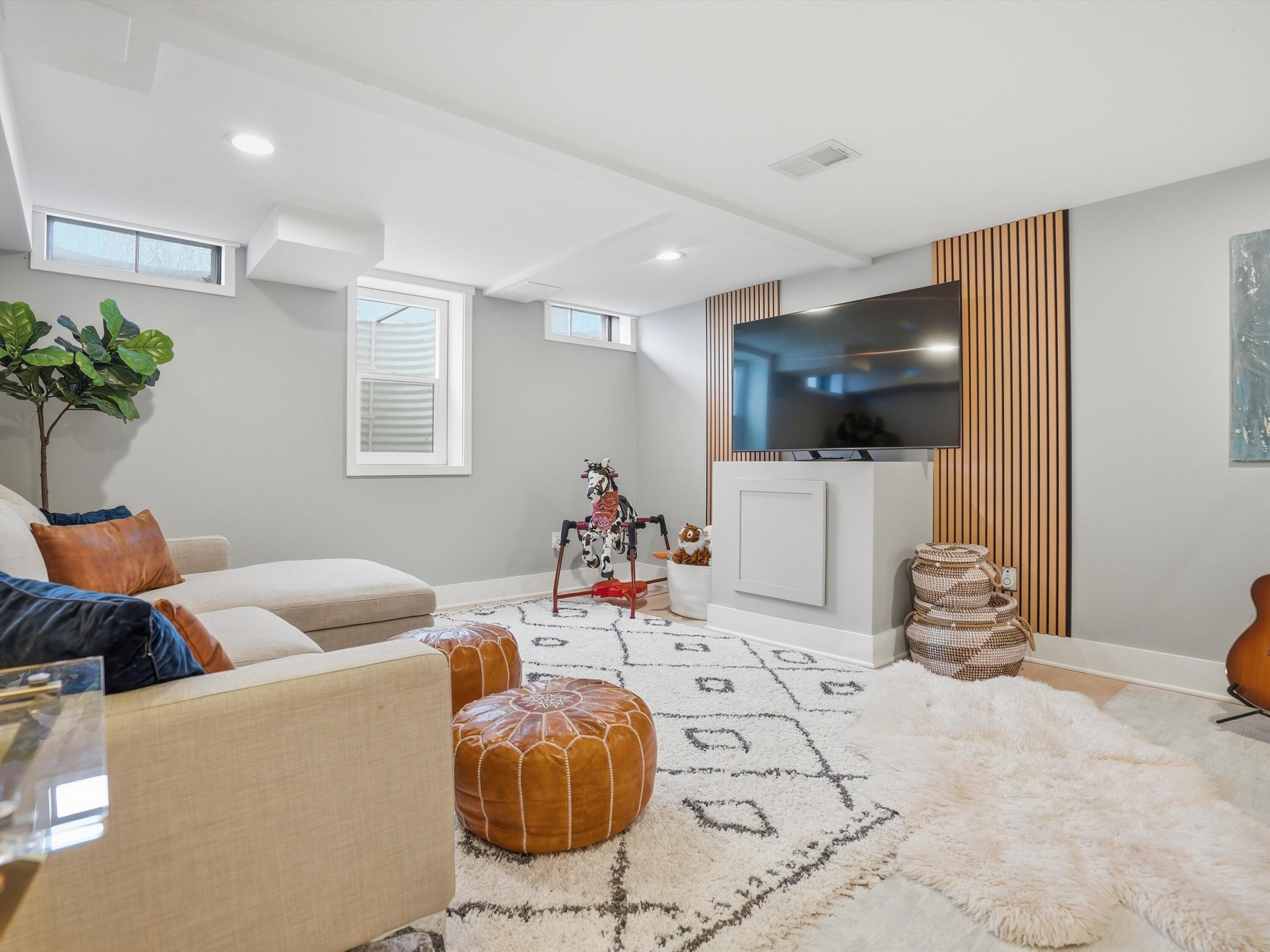 2025 Rugby Court Ann Arbor, MI 48103 - Photo 54 of 91 63-DSC06549