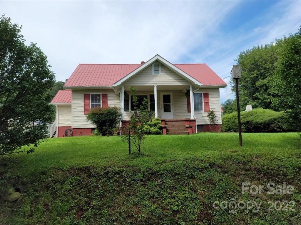 100 Hicks Road Burnsville, NC 28714 - Photo 1 of 42 Gallery Image 1