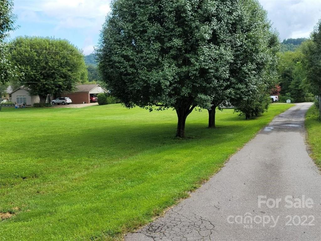 100 Hicks Road Burnsville, NC 28714 - Photo 12 of 42 Gallery Image 12