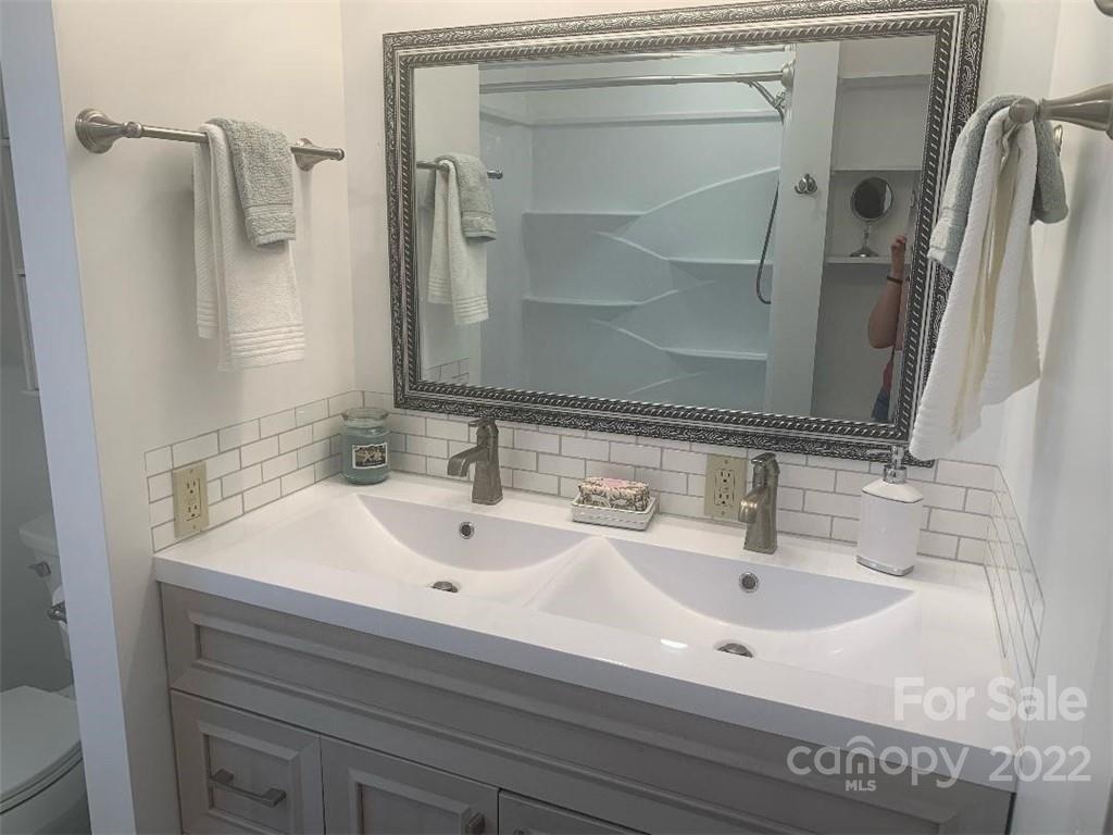 100 Hicks Road Burnsville, NC 28714 - Photo 38 of 42 Gallery Image 38
