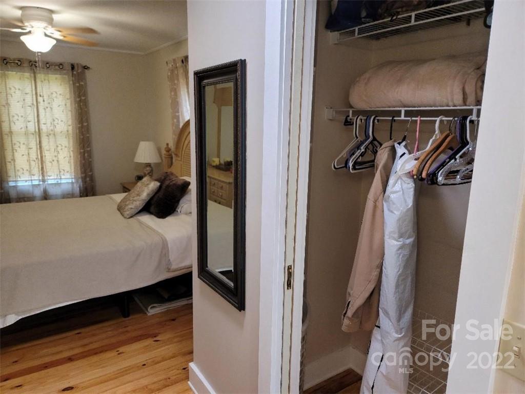 100 Hicks Road Burnsville, NC 28714 - Photo 39 of 42 Gallery Image 39
