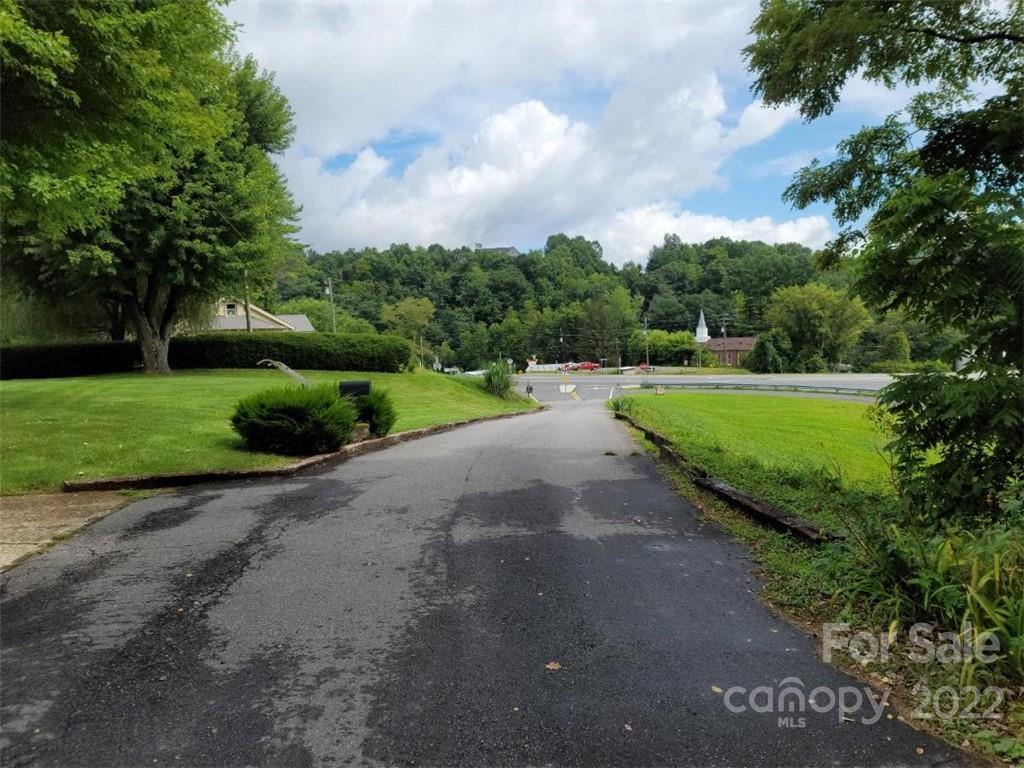100 Hicks Road Burnsville, NC 28714 - Photo 5 of 42 Gallery Image 5