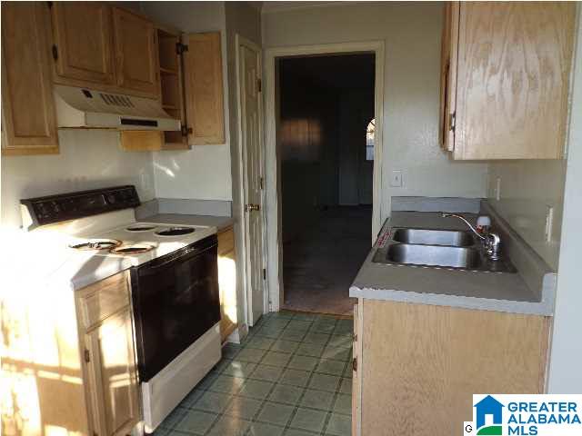 2711 20th Street Southwest Birmingham, AL 35211 - Photo 10 of 18