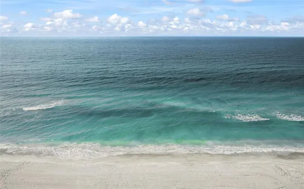 $580,000 | 915 Beach Road, Unit 215, Siesta Key, FL 34242