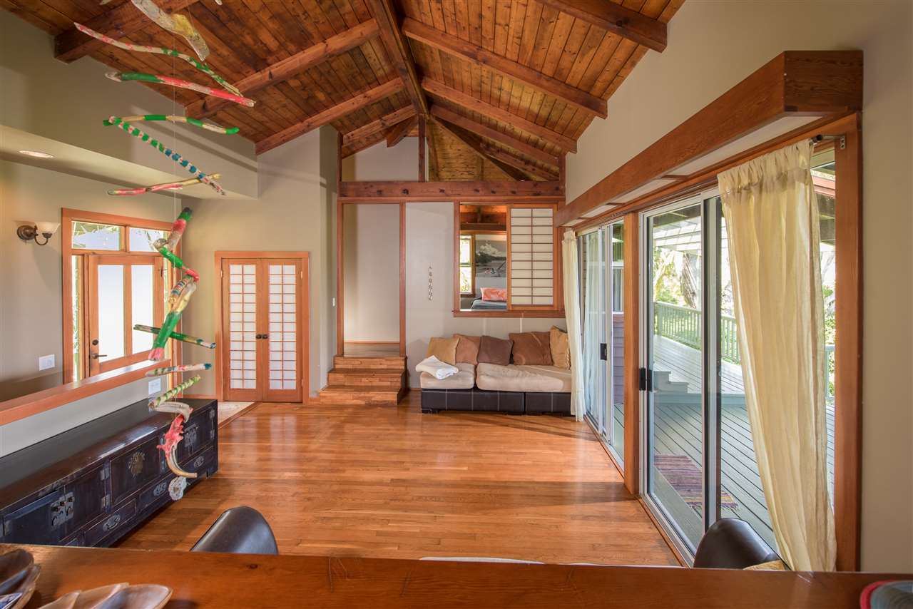 101 West Waipio Road Haiku, HI 96708 - Photo 10 of 30 a view of a livingroom with furniture and entryway