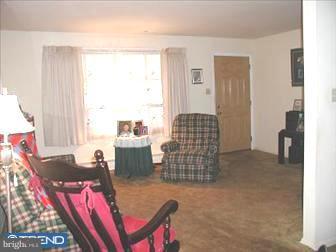725 Valley Road Phoenixville, PA 19460 - Photo 2 of 6 Living Room
