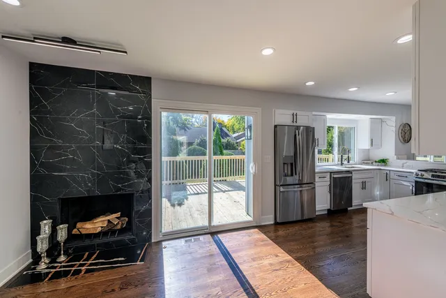 $639,900 | 380 Ventura Club Drive, Roselle, IL 60172