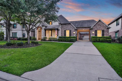 $874,900 | 123 Del Monte Pines Drive, Montgomery, TX 77316