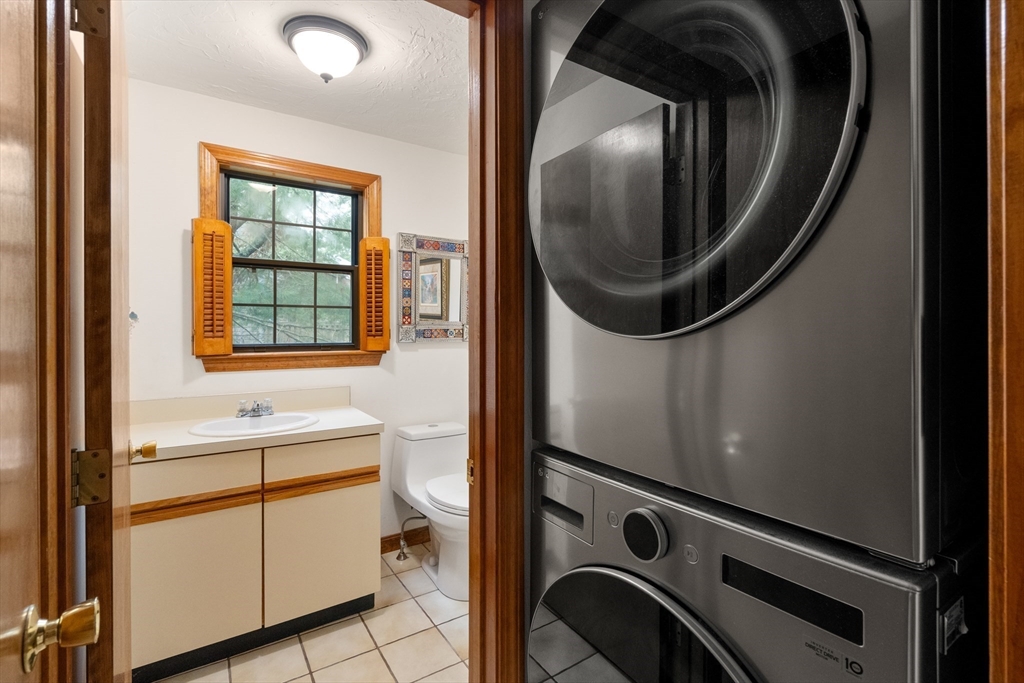 195 Falmouth Road, Unit 10 Mashpee, MA 02649 - Photo 10 of 31