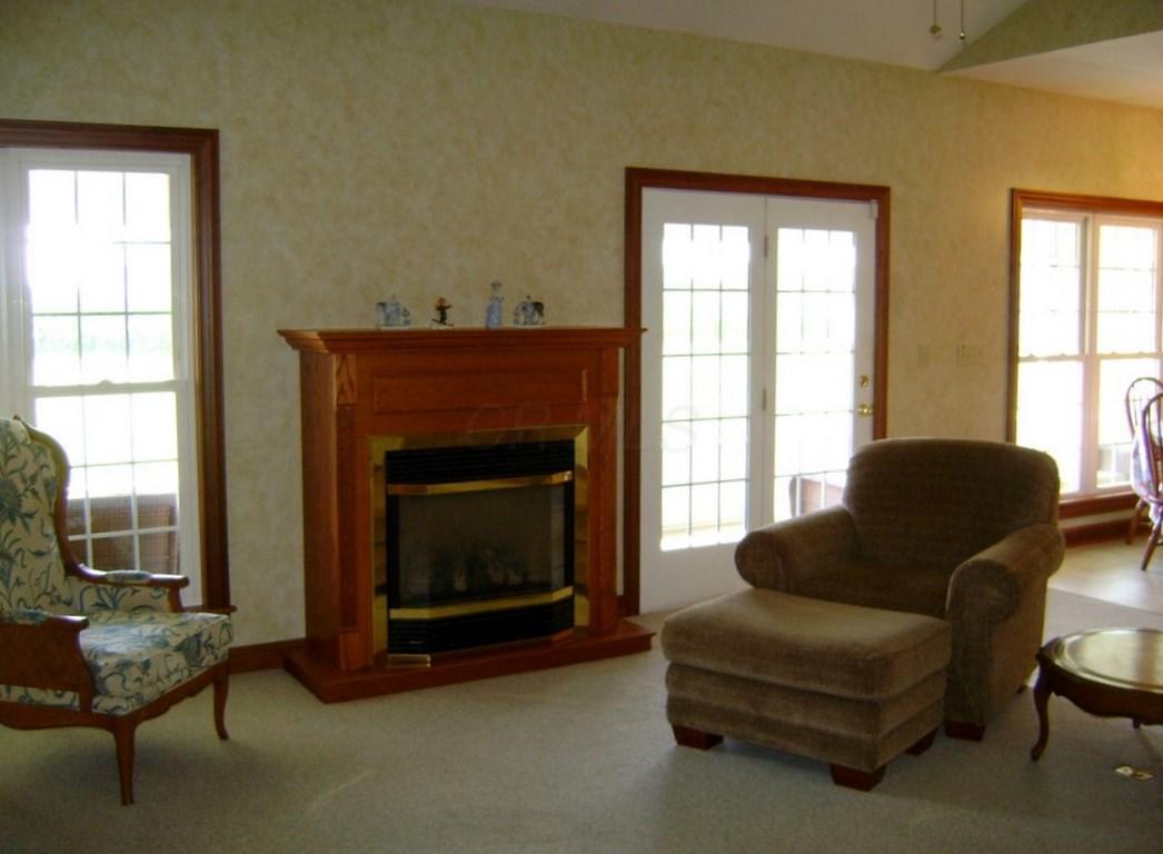 293 Holder Road Northeast Baltimore, OH 43105 - Photo 11 of 40
