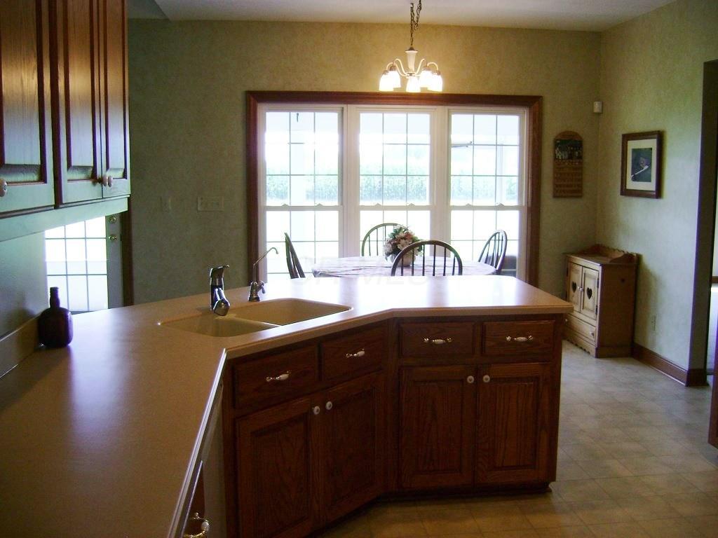 293 Holder Road Northeast Baltimore, OH 43105 - Photo 14 of 40