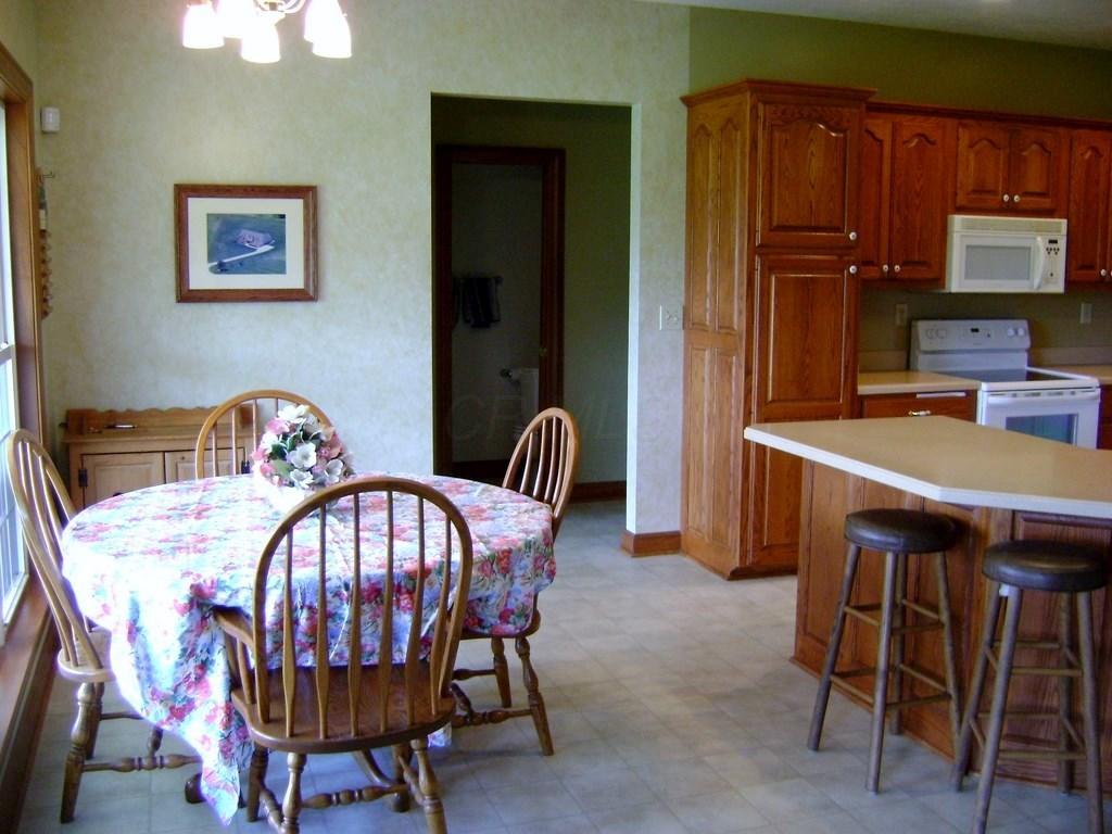 293 Holder Road Northeast Baltimore, OH 43105 - Photo 18 of 40