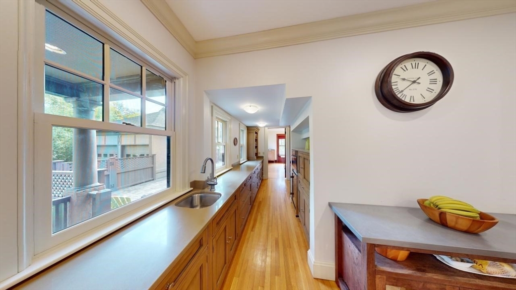 37 Evans Road Brookline, MA 02445 - Photo 13 of 42