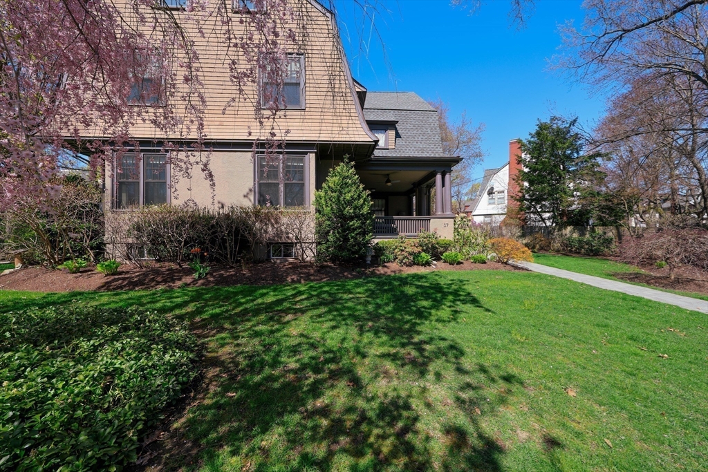 37 Evans Road Brookline, MA 02445 - Photo 34 of 42