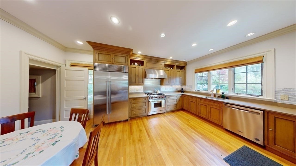 37 Evans Road Brookline, MA 02445 - Photo 9 of 42