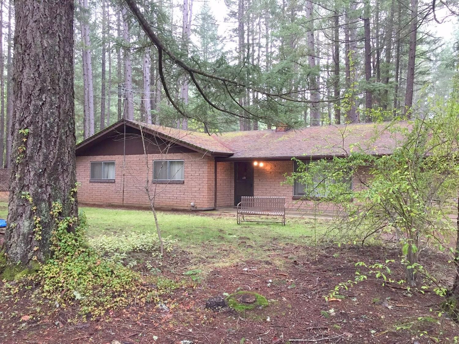 225 Pinewood Way Cave Junction, OR 97523 - Photo 1 of 24 Gallery Image 1