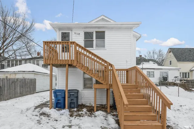 $149,000 | 557 6th Avenue South, Clinton, IA 52732