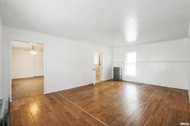 $149,000 | 557 6th Avenue South, Clinton, IA 52732