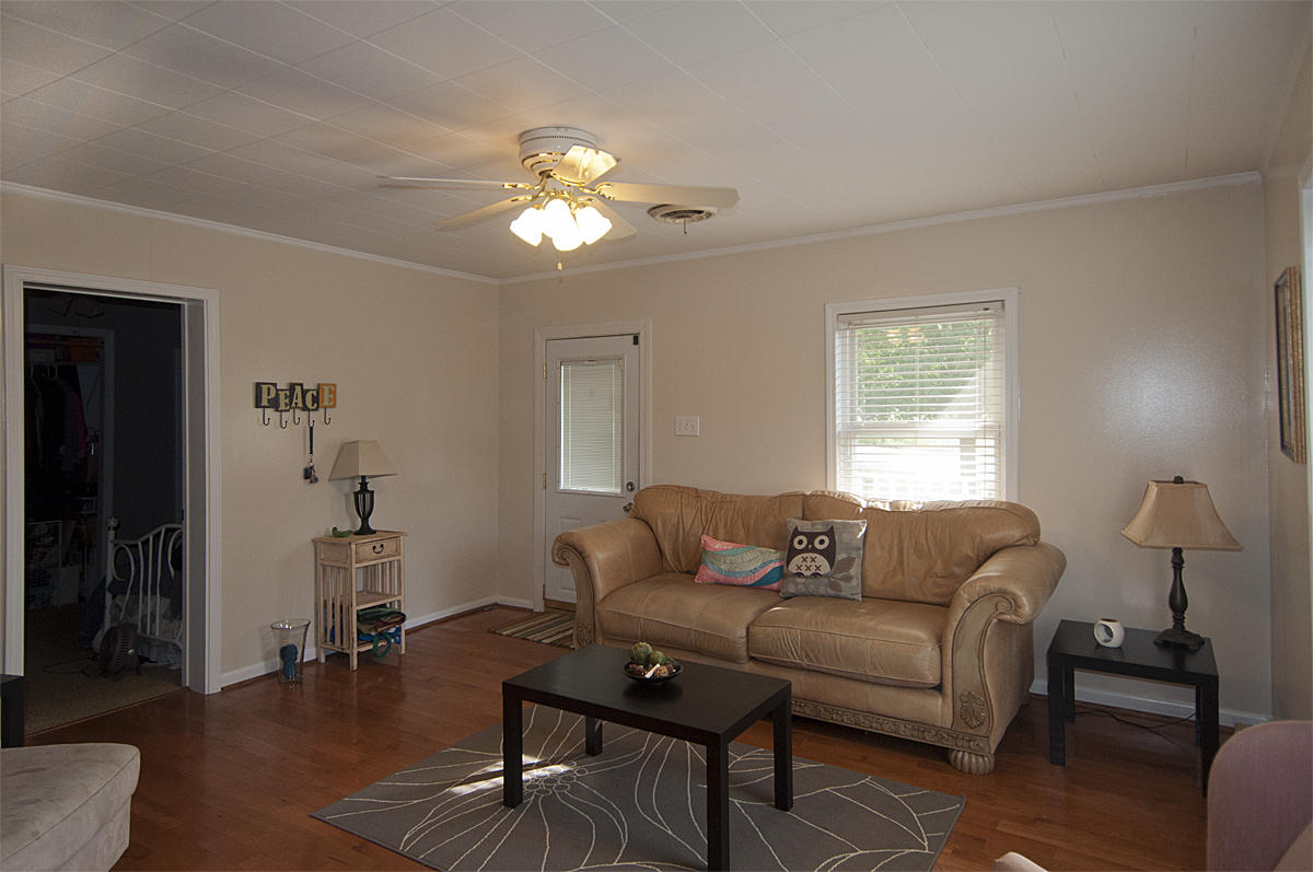 507 Gamble Drive Heiskell, TN 37754 - Photo 3 of 16 Living Room 2
