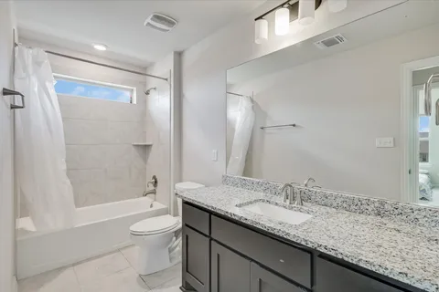 $599,000 | 213 Buffalo Ridge Drive, Manchaca, TX 78652