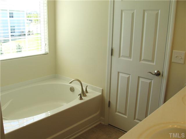 3617 Althorp Drive Raleigh, NC 27616 - Photo 14 of 20 Gallery Image 14