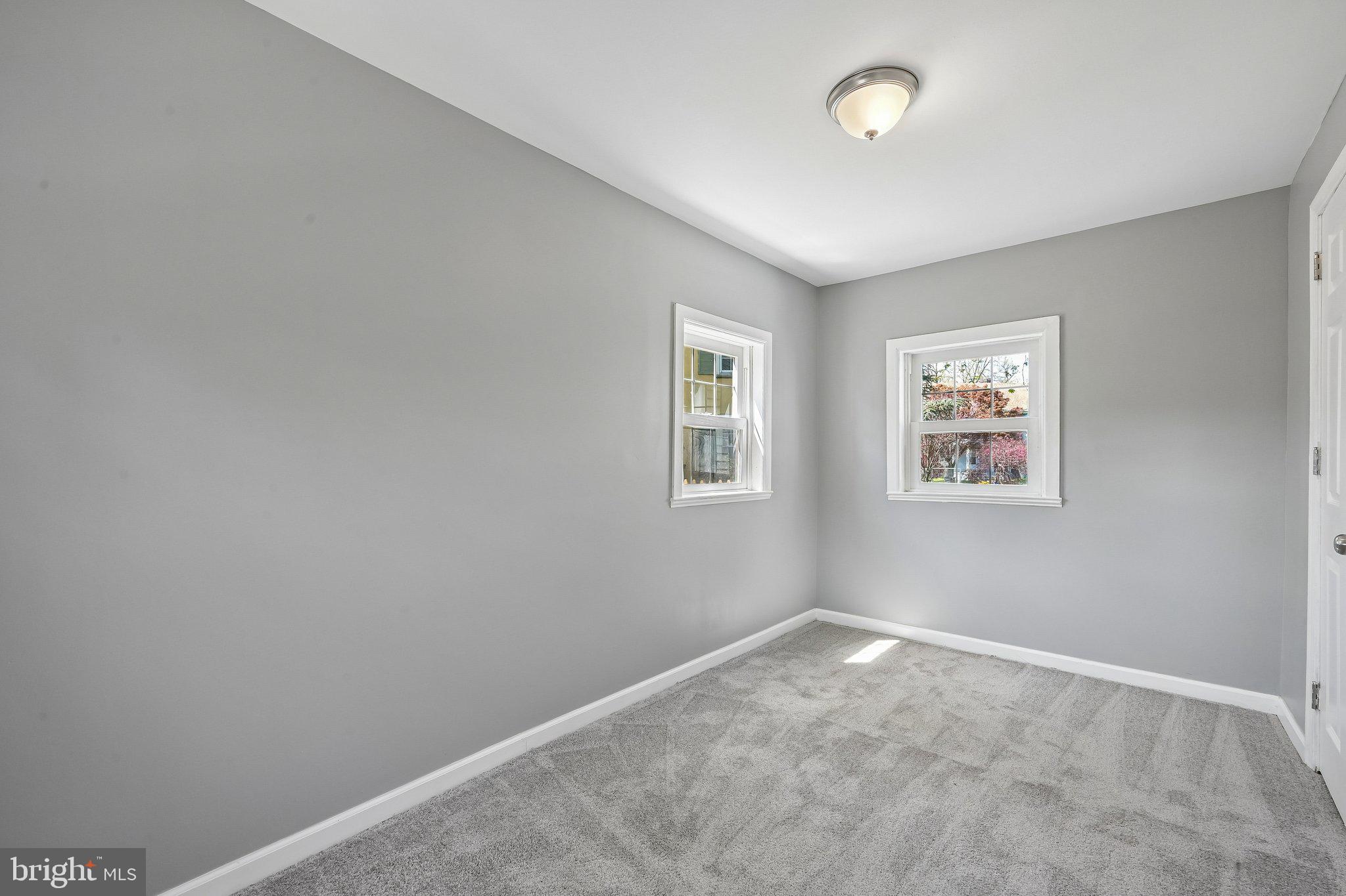 2872 Tuckahoe Road Camden, NJ 08104 - Photo 20 of 25 Bright and airy room with natural light.