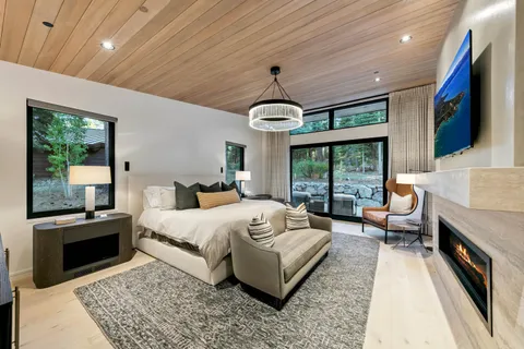 $6,995,000 | 12232 Pete Alvertson Drive, Truckee, CA 96161