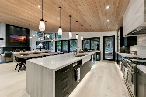$6,995,000 | 12232 Pete Alvertson Drive, Truckee, CA 96161