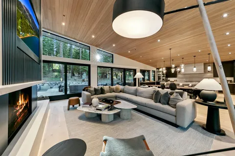 $6,995,000 | 12232 Pete Alvertson Drive, Truckee, CA 96161