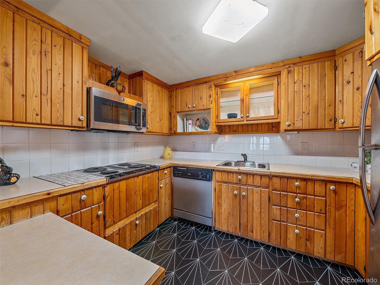 1406 Sinton Road Evergreen, CO 80439 - Photo 16 of 47