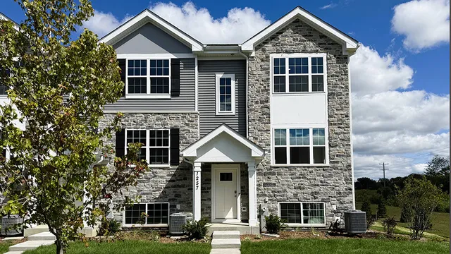 $417,990 | 1328 Foxglove Drive, Bartlett, IL 60103