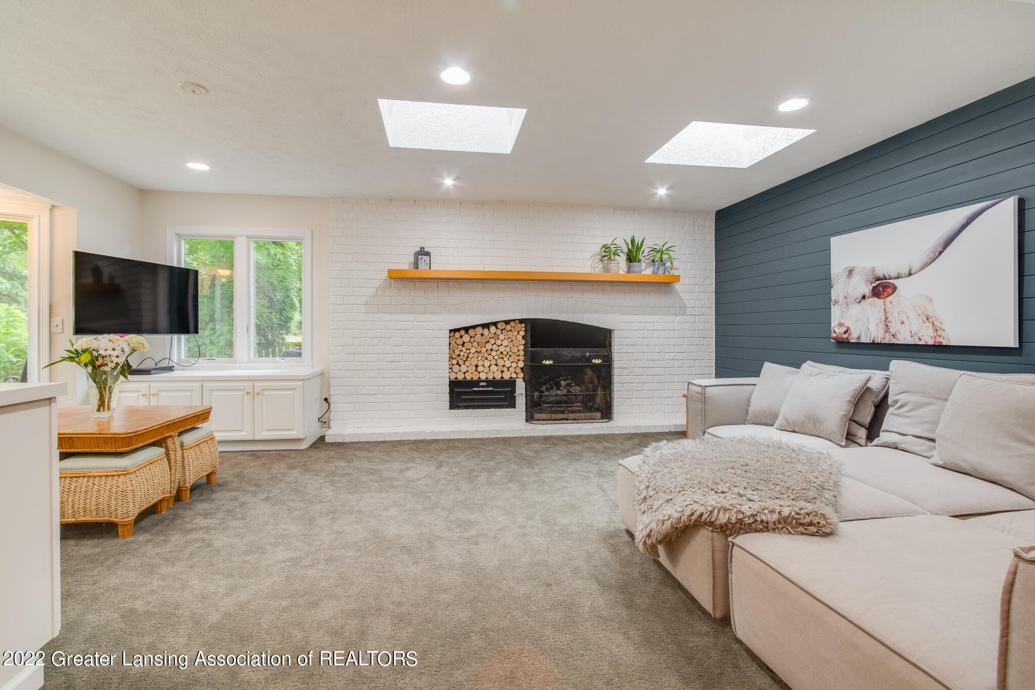 1720 Foxcroft Road East Lansing, MI 48823 - Photo 25 of 53 Family Room