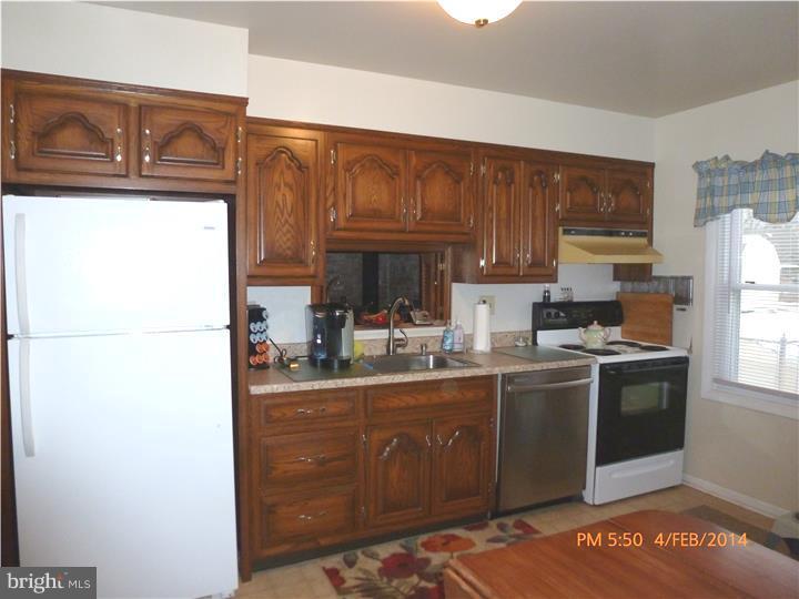 17 Ardmore Road Newark, DE 19713 - Photo 4 of 14 Kitchen