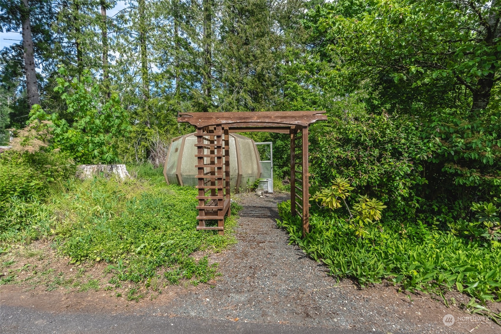 3326 Cedarville Road Bellingham, WA 98226 - Photo 32 of 40 a view of entryway with garden