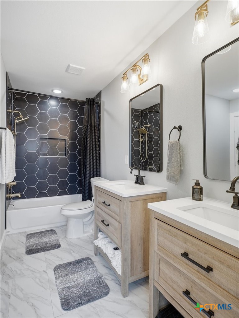 6464 Highview Terrace Watauga, TX 76148 - Photo 12 of 29 Primary Bath