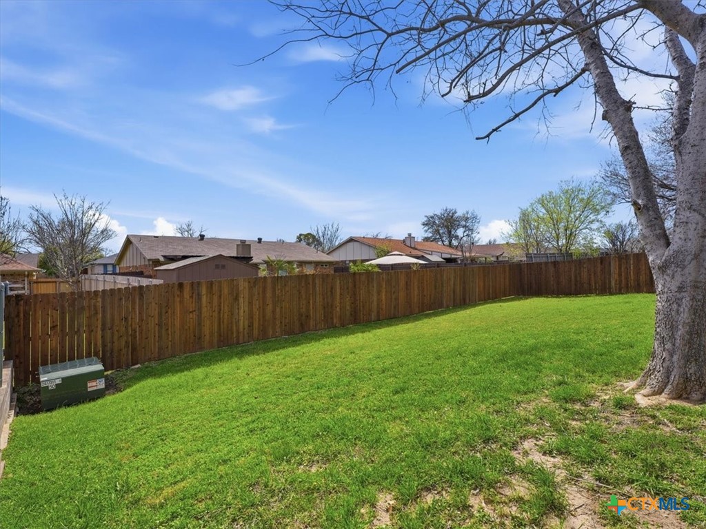 6464 Highview Terrace Watauga, TX 76148 - Photo 19 of 29 Backyar