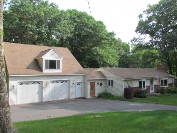 30 Osgood Road Kensington, NH 03833 - Photo 2 of 28