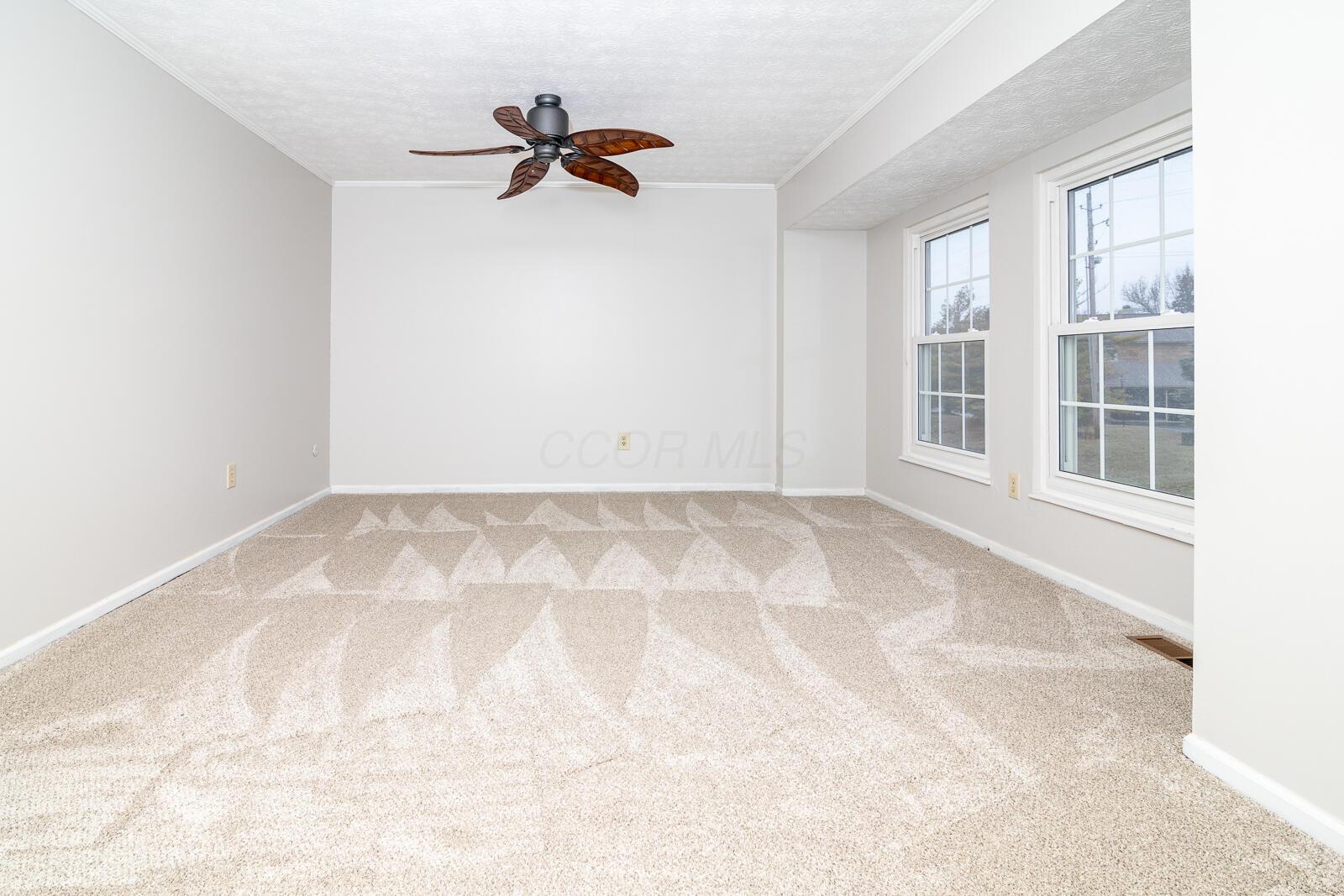 5179 Rittenhouse Square North, Unit 2379 Columbus, OH 43220 - Photo 20 of 32 Spacious Owner's Suite with Center Ceiling Fan, Fresh Paint & New Plush Carpeting.